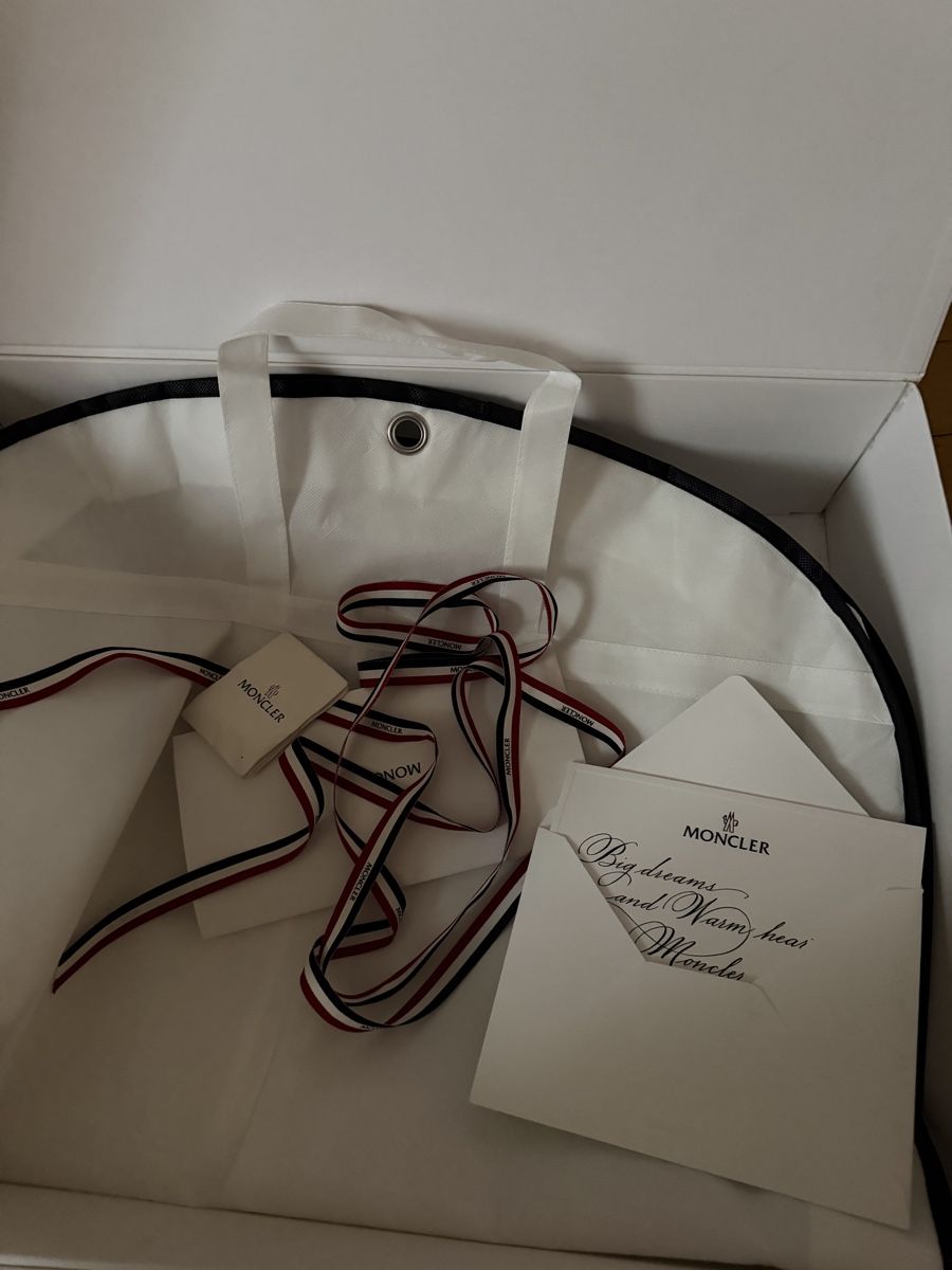 Moncler Gilets & Westen: Moncler Bormes Down Gilet – Neu (gemäss Beschreibung) aus Zollikofen von Bene18 3