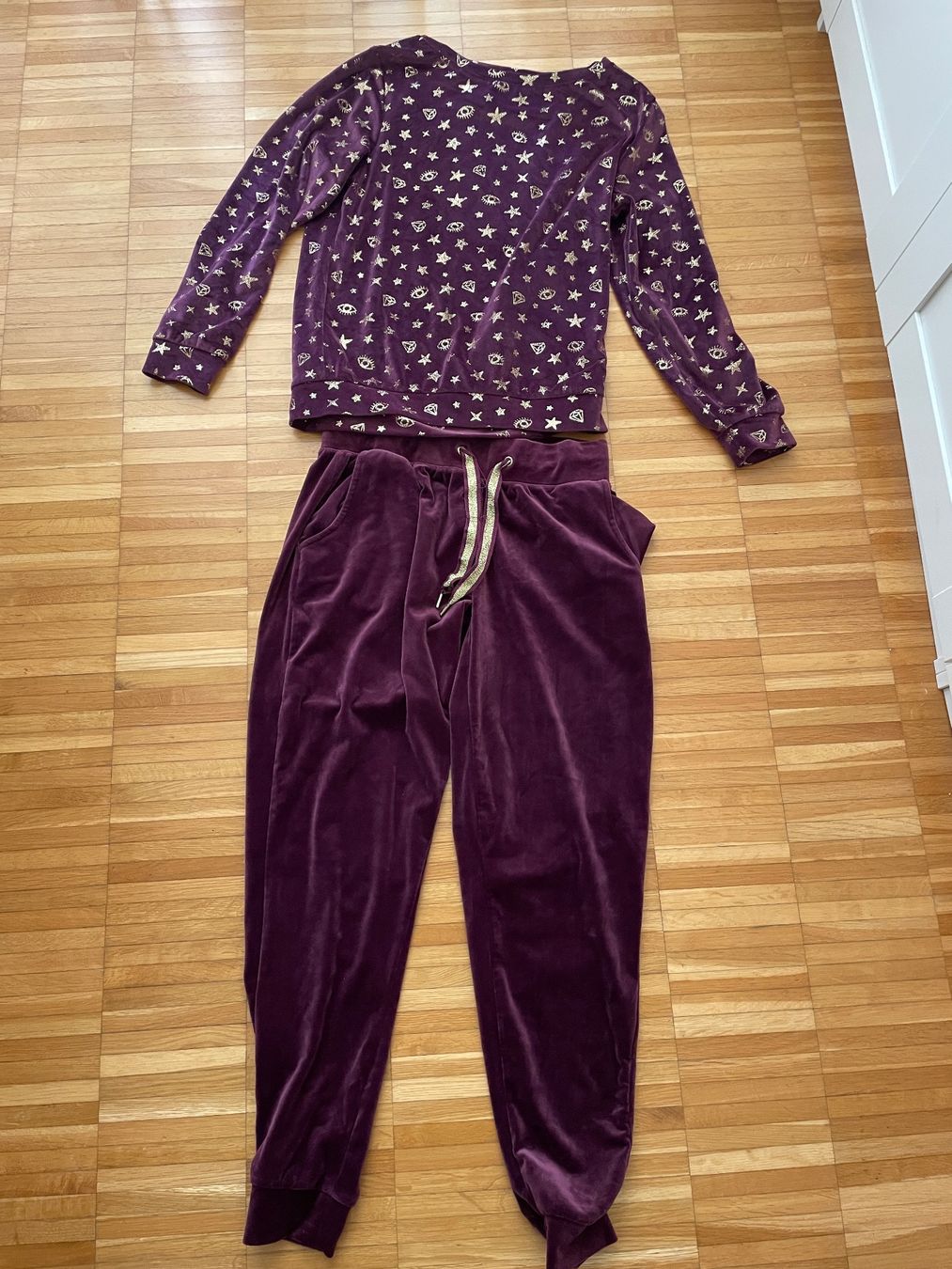 Kleiderpakete: Warmer, kuscheliger Trainer bordeaux Gr. M – Gebraucht aus Neftenbach von Justine76 1