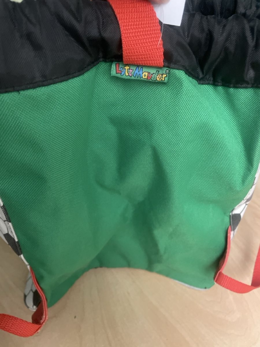 Borse & Zaini: Fussball Rucksack Grün mit Applikation  – Usato da Obergerlafingen venduto da cabo4 3