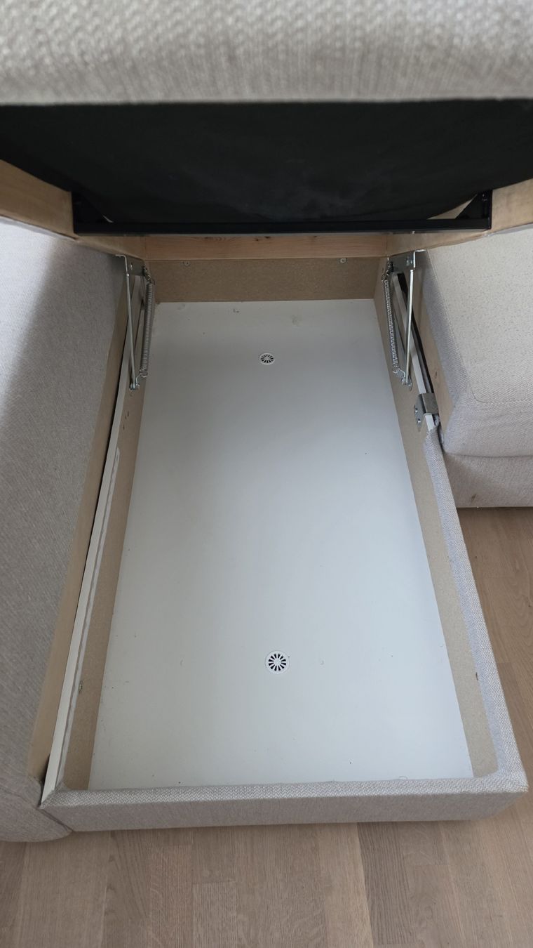 Ikea Divani: Bettsofa Friheten beige / hellgrau – Usato da Wangen b. Olten venduto da Bachweg04 3