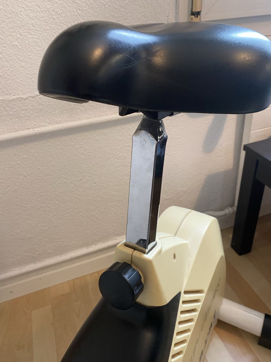 Kettler Hometrainer: ÄLTERER KETTLER Hometrainer – Gebraucht aus Buochs von mel_dc2n 2
