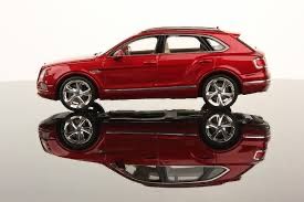 Bentley Modellautos: BENTLEY BENTAYGA ROT 2016 1:43 LOOKSMART – Neu und originalverpackt aus Suhr von Moebelsiralfred 1