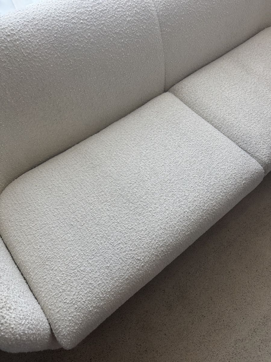 Maisons du monde Sofas: Maison du monde sofa, divano, couch bouclé – Gebraucht aus Zürich von mil_tg8p 7