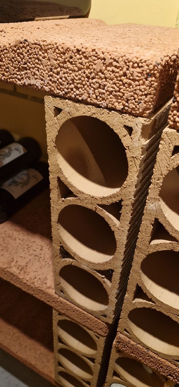 Scaffali: Massives Weinregal aus Ton – Usato da Bazenheid venduto da Riesling69 2