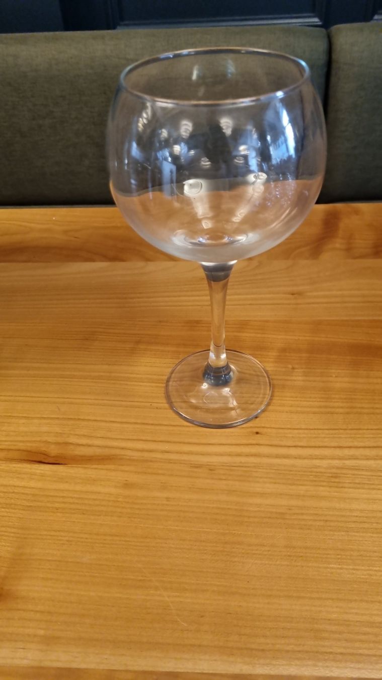 Bicchieri: Coupe Glas oder für Drinks 28Stück! – Usato da Bern venduto da porcini80