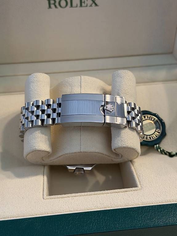 Montres: ROLEX GMT-MASTER II PEPSI 126710BLRO – D'occasion à Lugano par Lugano_Time 2