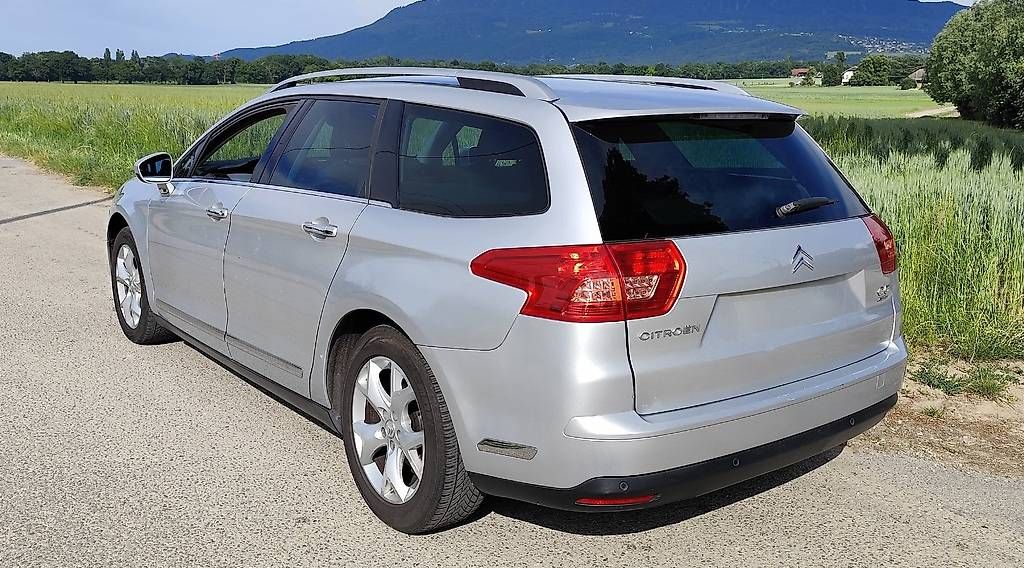 Automobili: Citroen C5 Tourer 2.0 HDi – Usato da Genève venduto da vim_h95y 1