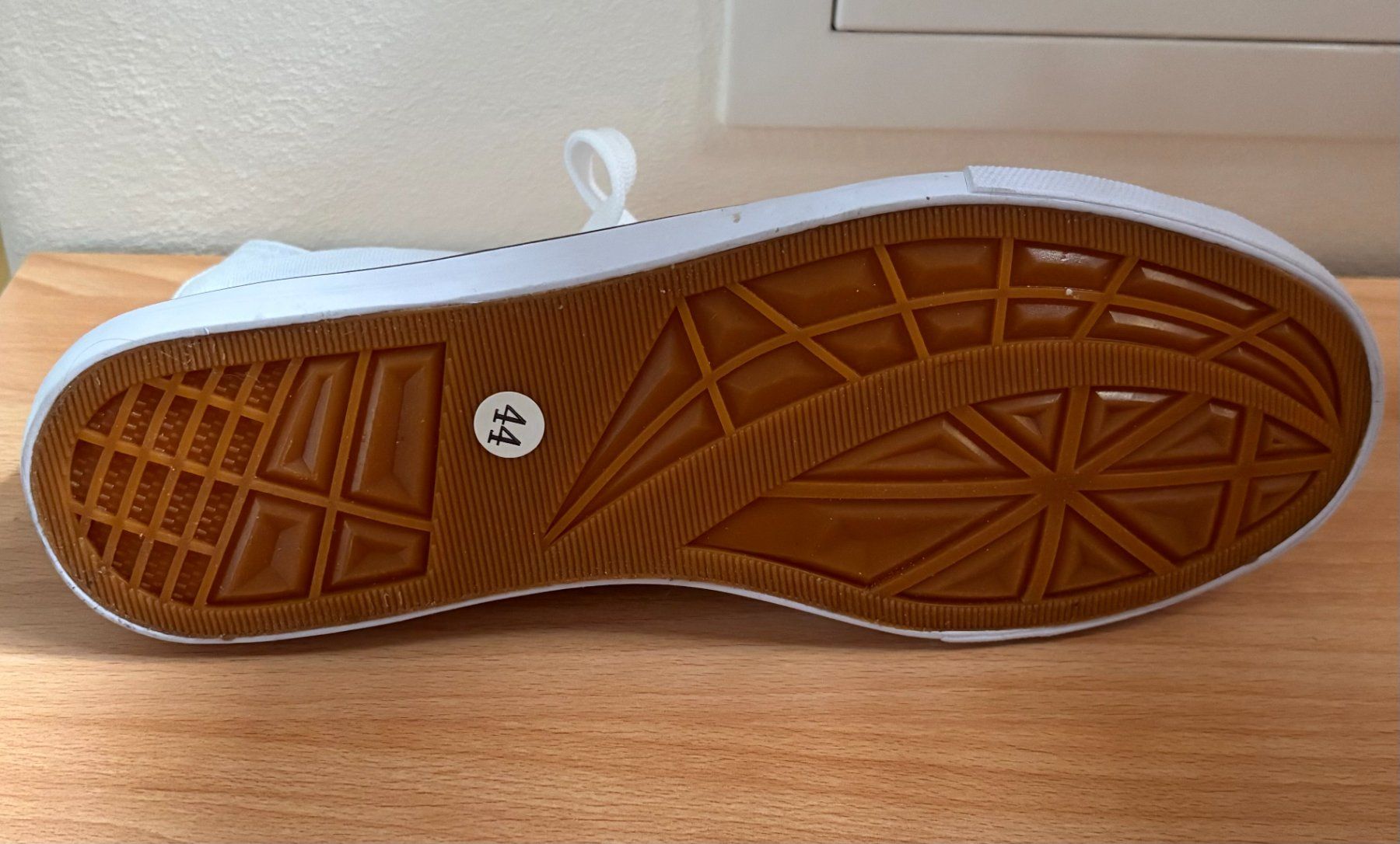 Chaussures hommes: Sneaker Schuhe 44 neuwertig – Neuf (Voir description) à Wil SG par thokiki67 1