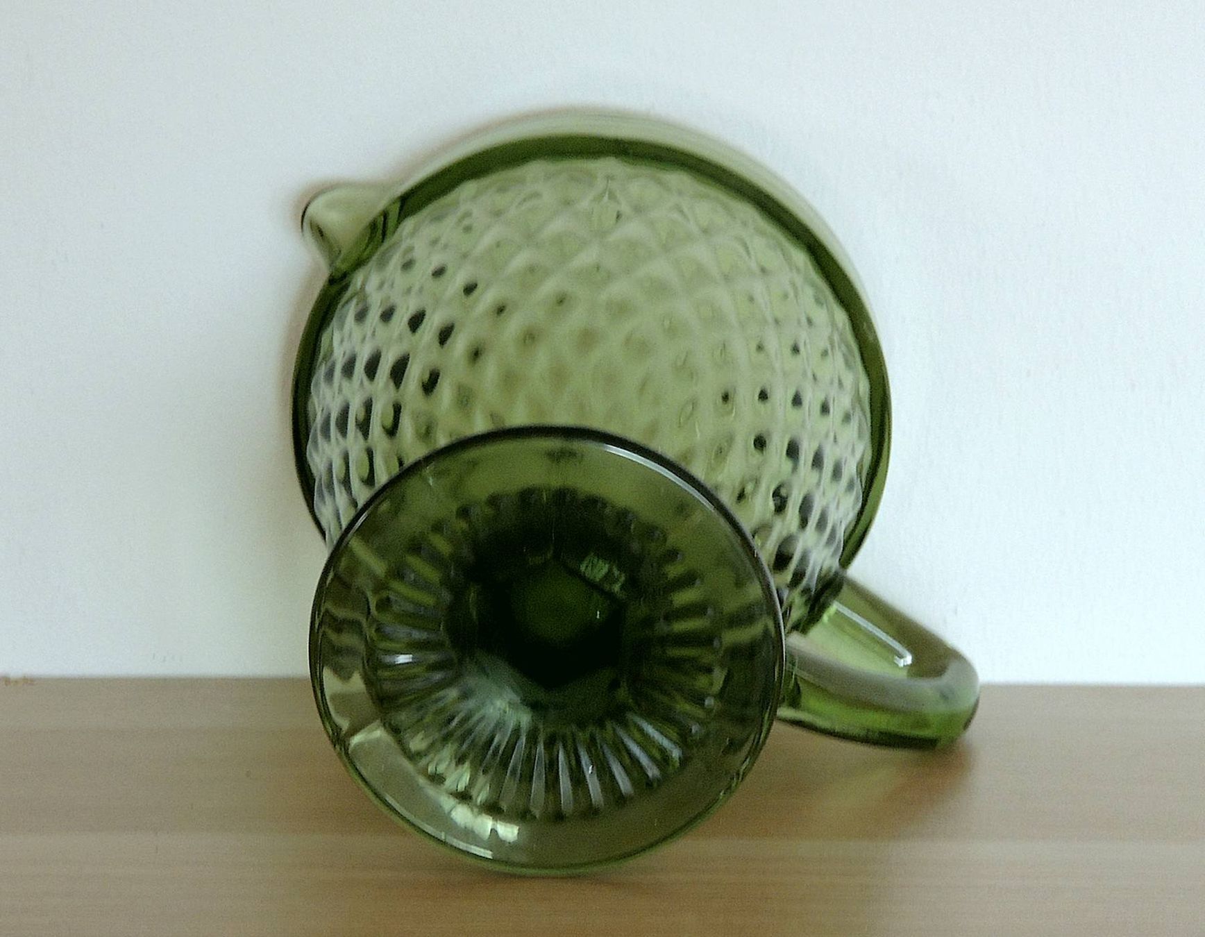 Caraffe: Pichet ananas en verre pressé vert, 1 litre – Usato da La Chaux-de-Fonds venduto da ben2300 6