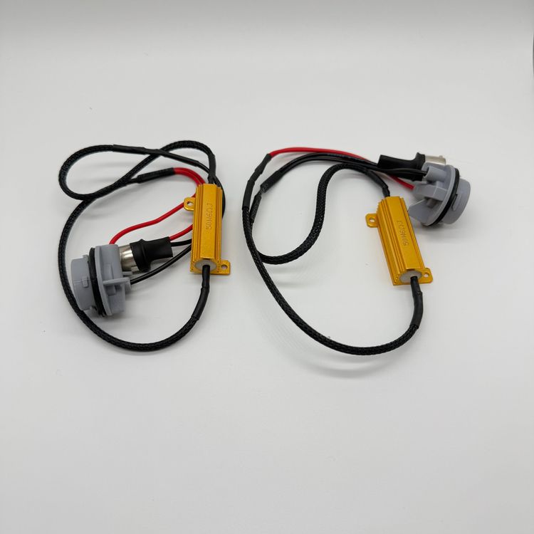 Reparatur Set Für Waschmaschinen: 2x TNY266GN Chips + 2x 100Ω 3W Widerstände