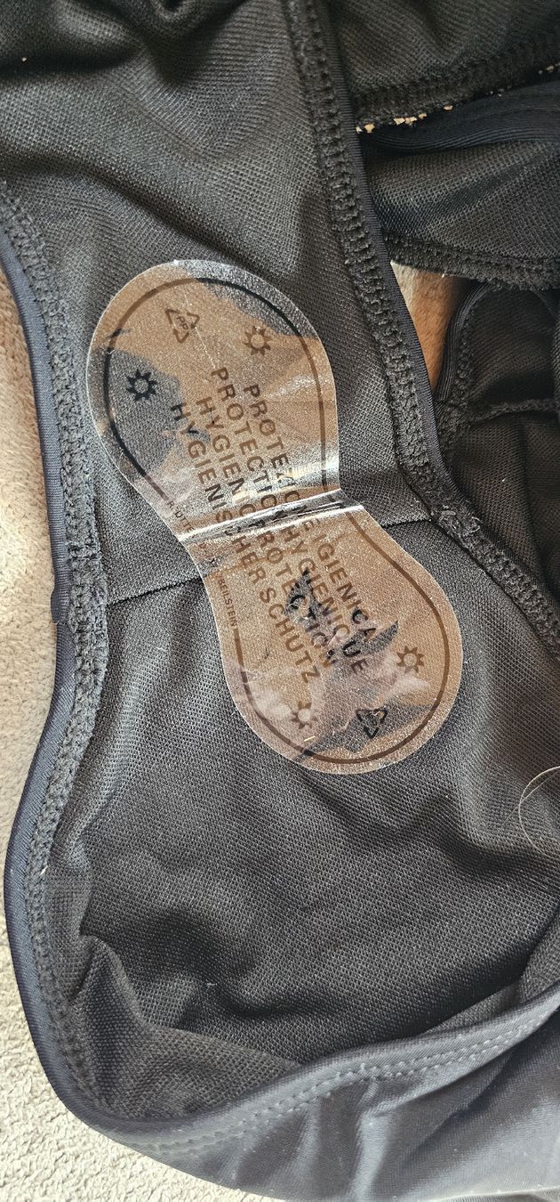 Badekleider & Bikinis: Schwarzer Sommer Bikini mit Gold, neu!!! – Neu (gemäss Beschreibung) aus Ferden von jemyce 4