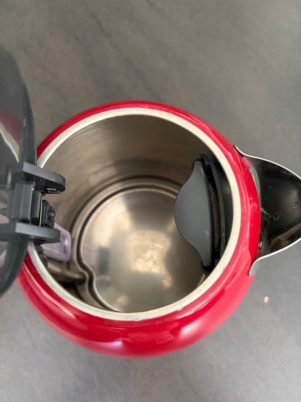 Kenwood Bouilloires électriques: Bouilloire Kenwood rouge – D'occasion à Mézières VD par kha_85m2 2