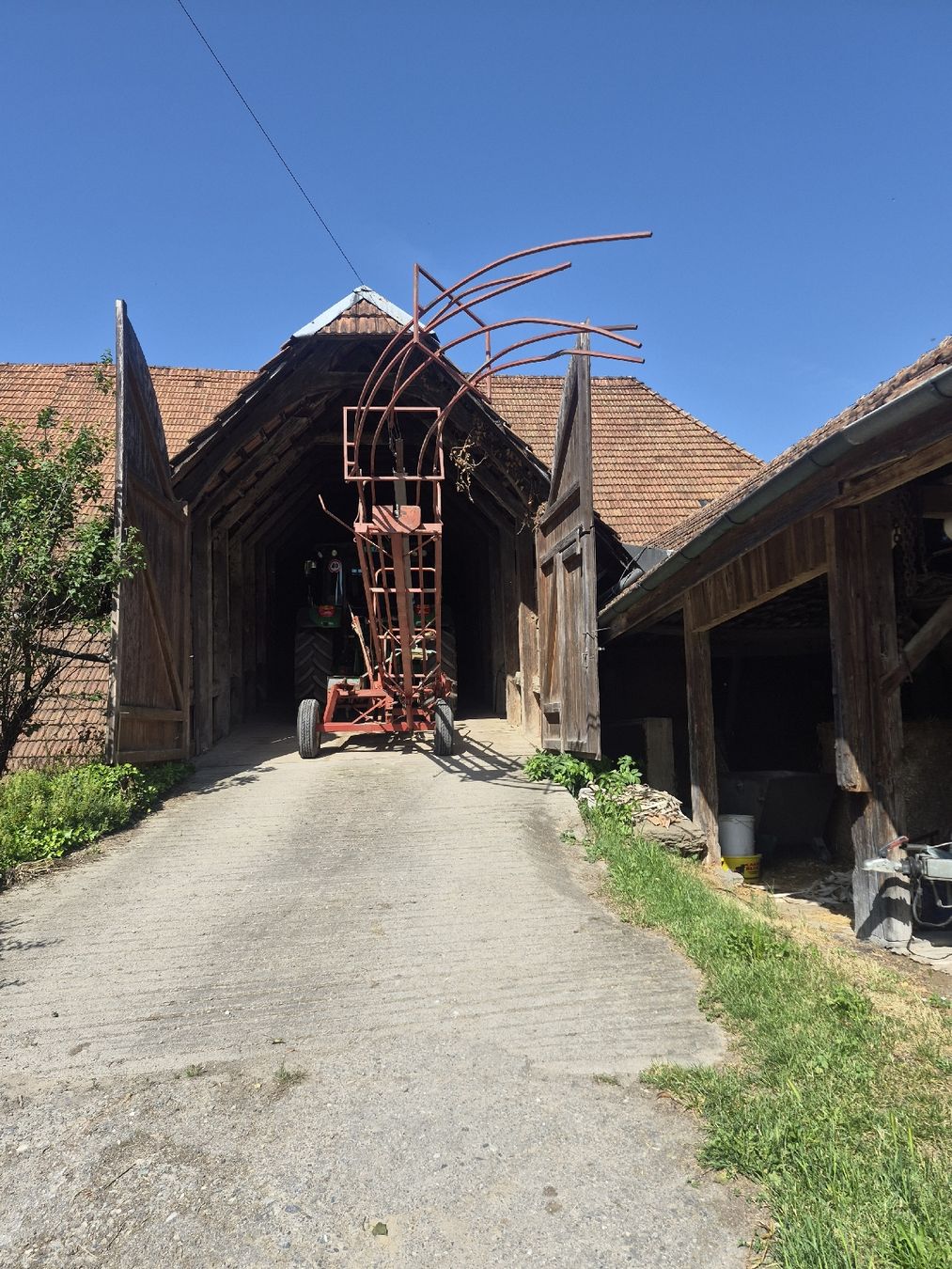 Tutte le macchine: Ballenlader / Kleinballenlader – Usato da Wichtrach venduto da Mondhouseli 3