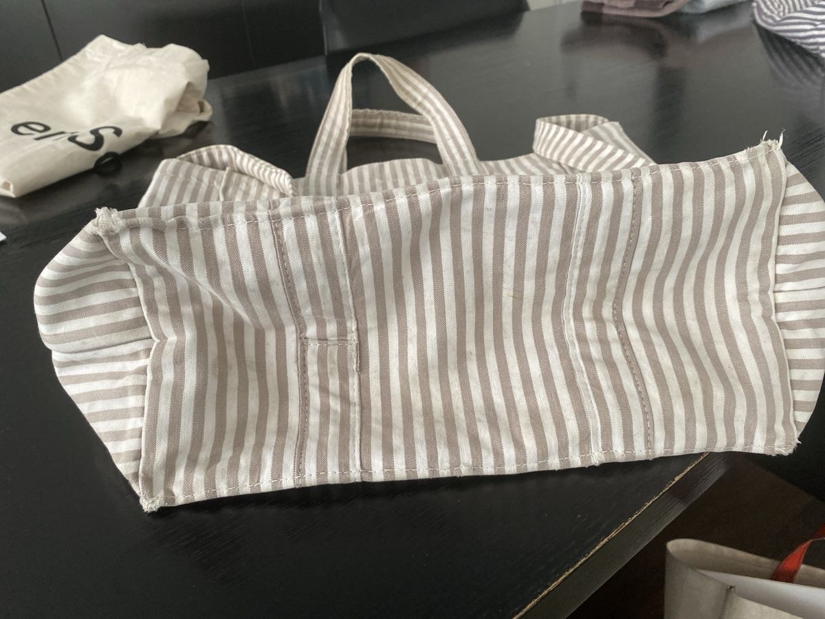 Ensoie Borse: En Soie Tasche – Usato da Wädenswil venduto da anna.st 2