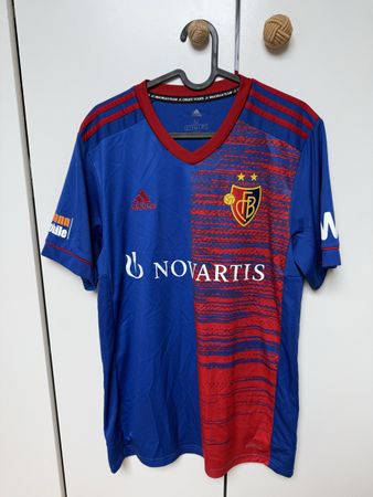Original FC Basel 2021 Trikot W.Burger #23