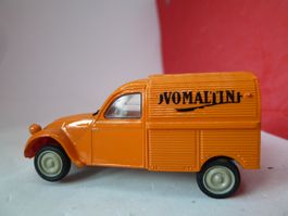 Citroen 23CV Camionnette  " OVOMALTINE " !!  Norev 1994