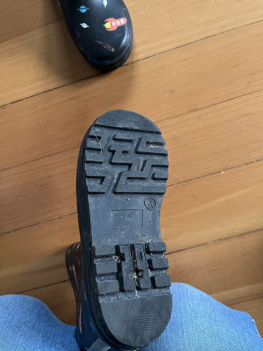 H&M Scarpe per ragazzi: Gummistiefel H&M Grösse 29 – Usato da Aarburg venduto da cha_6t8j 2