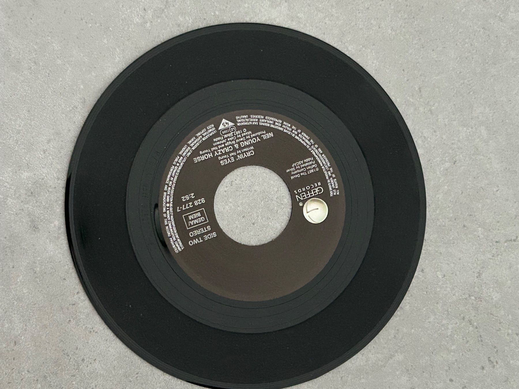 Dischi in vinile: Neil Young & Crazy Horse, 1986 – Usato da Romont FR venduto da perrno 3