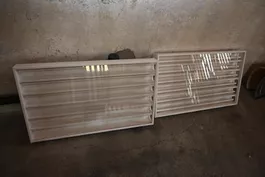 Doppelvitrine zwei Stück Breite je 1m, Höhe 59cm, Tiefe 10cm