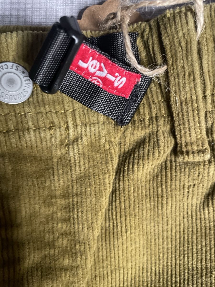 Levi's Pantaloni: Levi’s velluto – Usato da Capolago venduto da LA.BOTTEGA 1