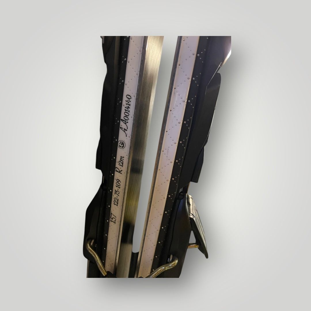 Atomic Skis: Atomic Ski 157cm      Lot 010325001 – Gebraucht aus Murten von Ski-Outlet 4