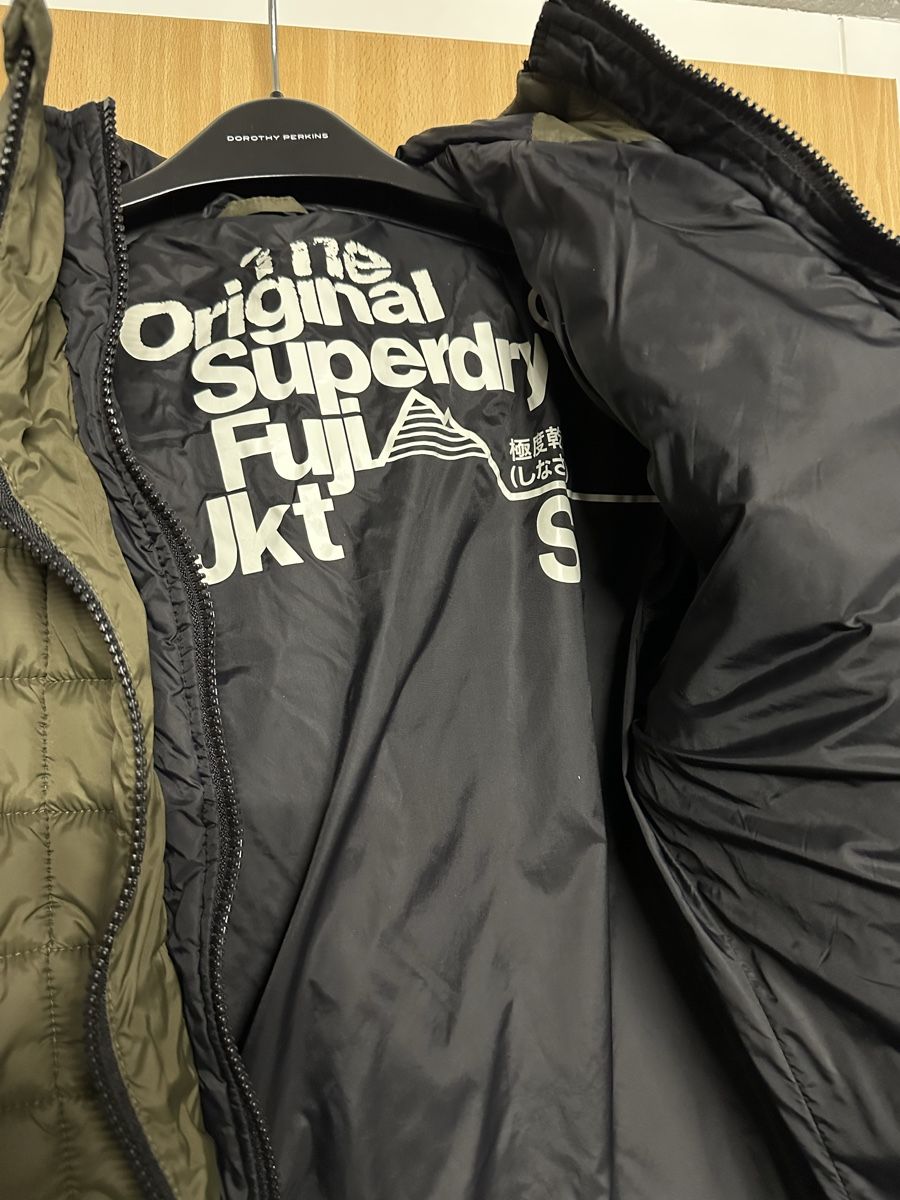 Superdry Giacche: Superdry Fuji Steppjacke, Grösse S, Frühling – Nuovo (secondo la descrizione) da Zollikofen venduto da Akshy 3
