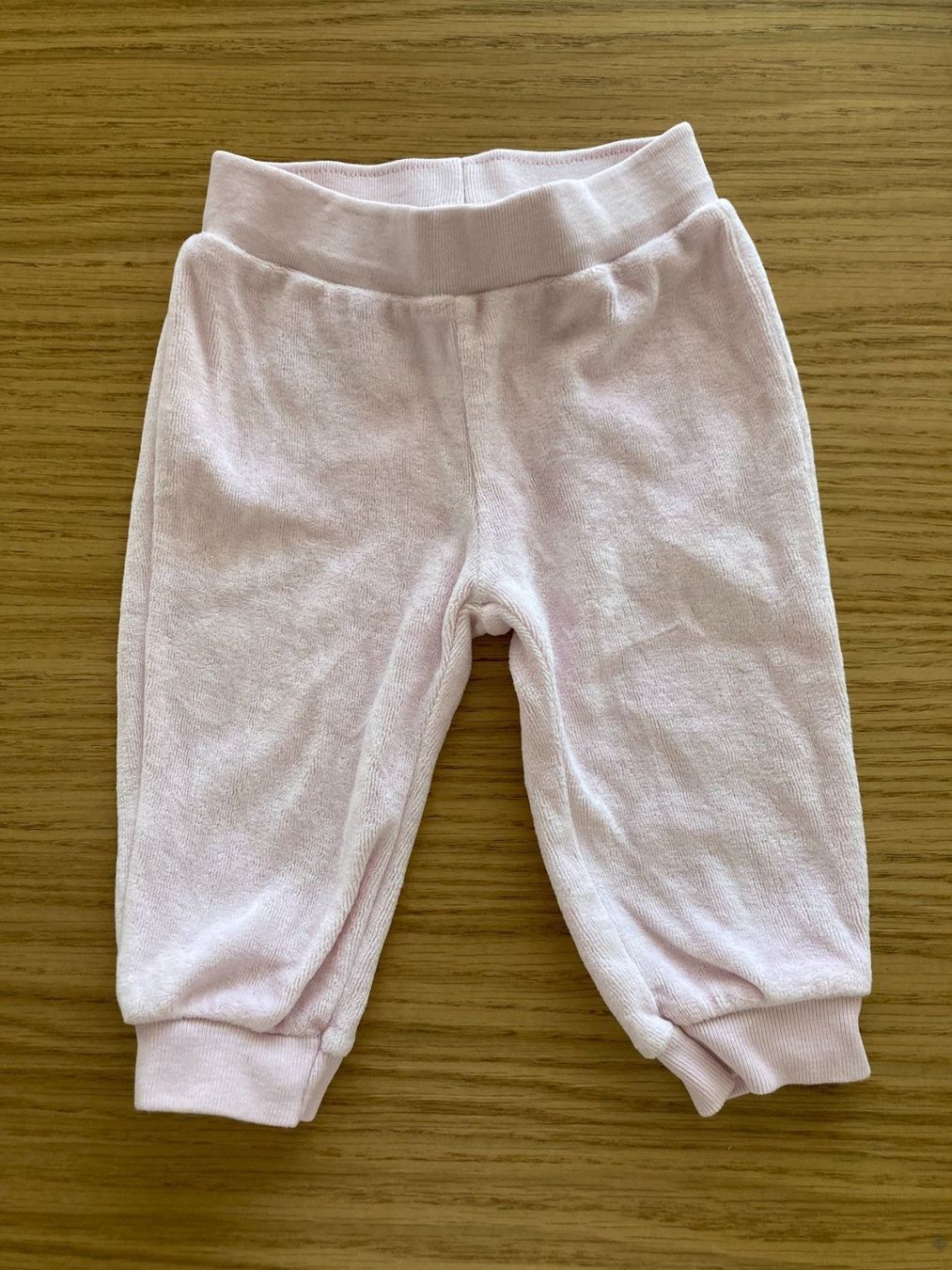 Benetton Lotti & Set di vestiti: 2-er Set (Hose + Pullover) "Benetton" – Usato da Muttenz venduto da Juvenile33 6