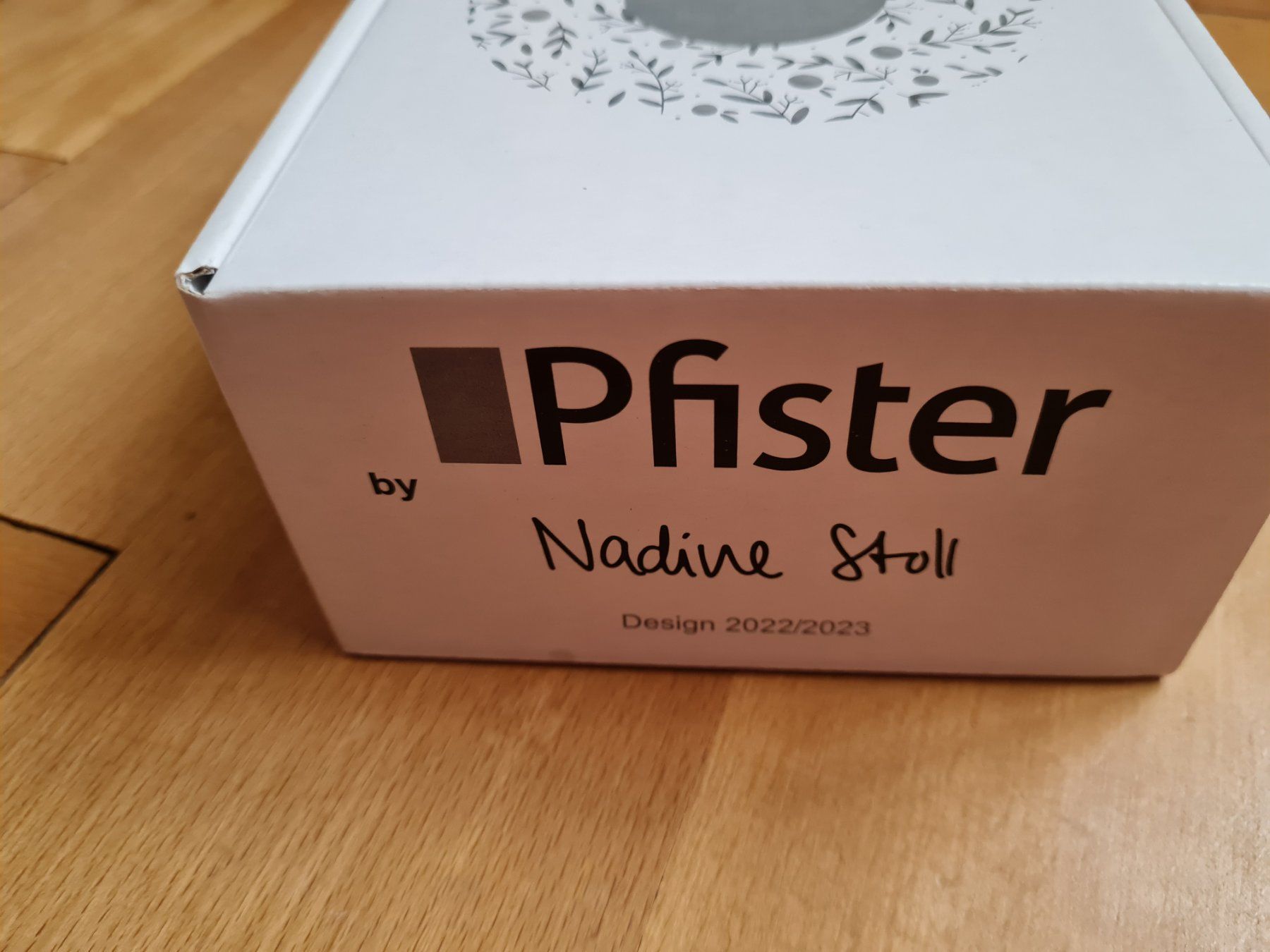Pfister Tazze: Pfister Sammeltasse 2023 – Nuovo e nell'imballaggio originale da Zürich venduto da chralo 1