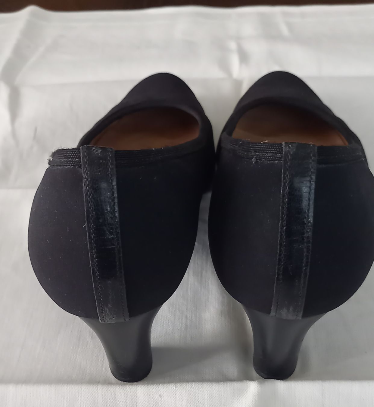 Scarpe da donna: Damen Pumps Peter Kaiser schwarz . – Usato da Hünibach venduto da rut_l6ht 1