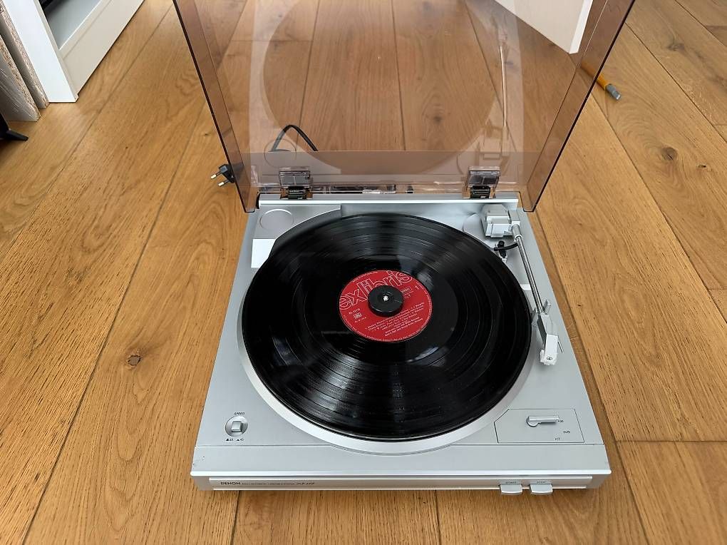 Denon Plattenspieler: Plattenspieler Denon DP-29F Automatic Turntable  Silber – Gebraucht aus Horgen von peterp 3