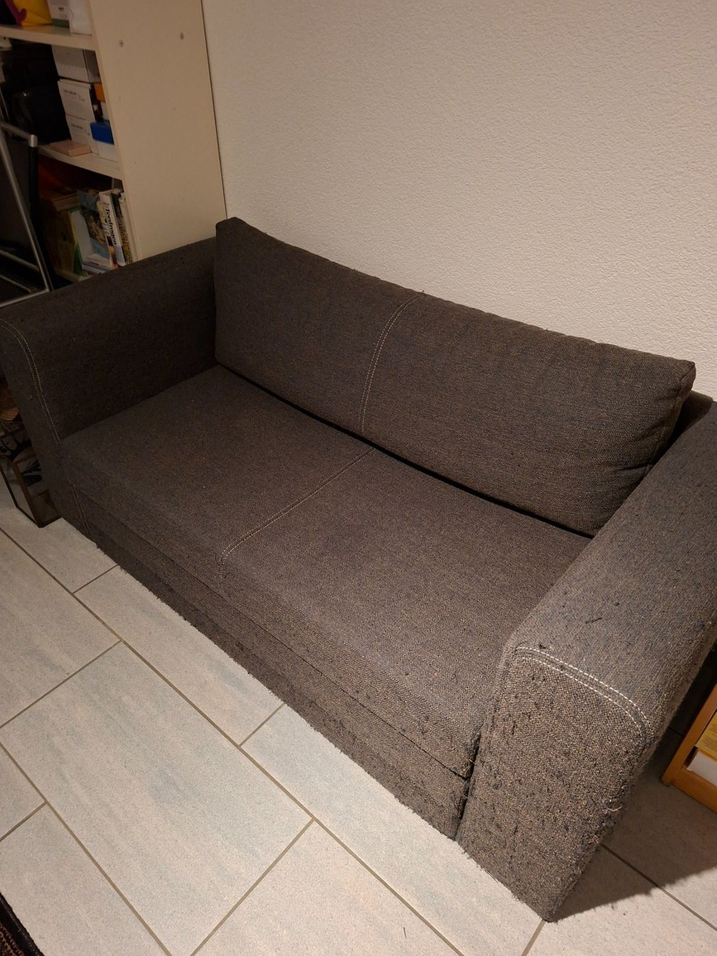 Livique Divani: Bettsofa Antrazit 146 cm – Usato da Bäriswil BE venduto da Rezz