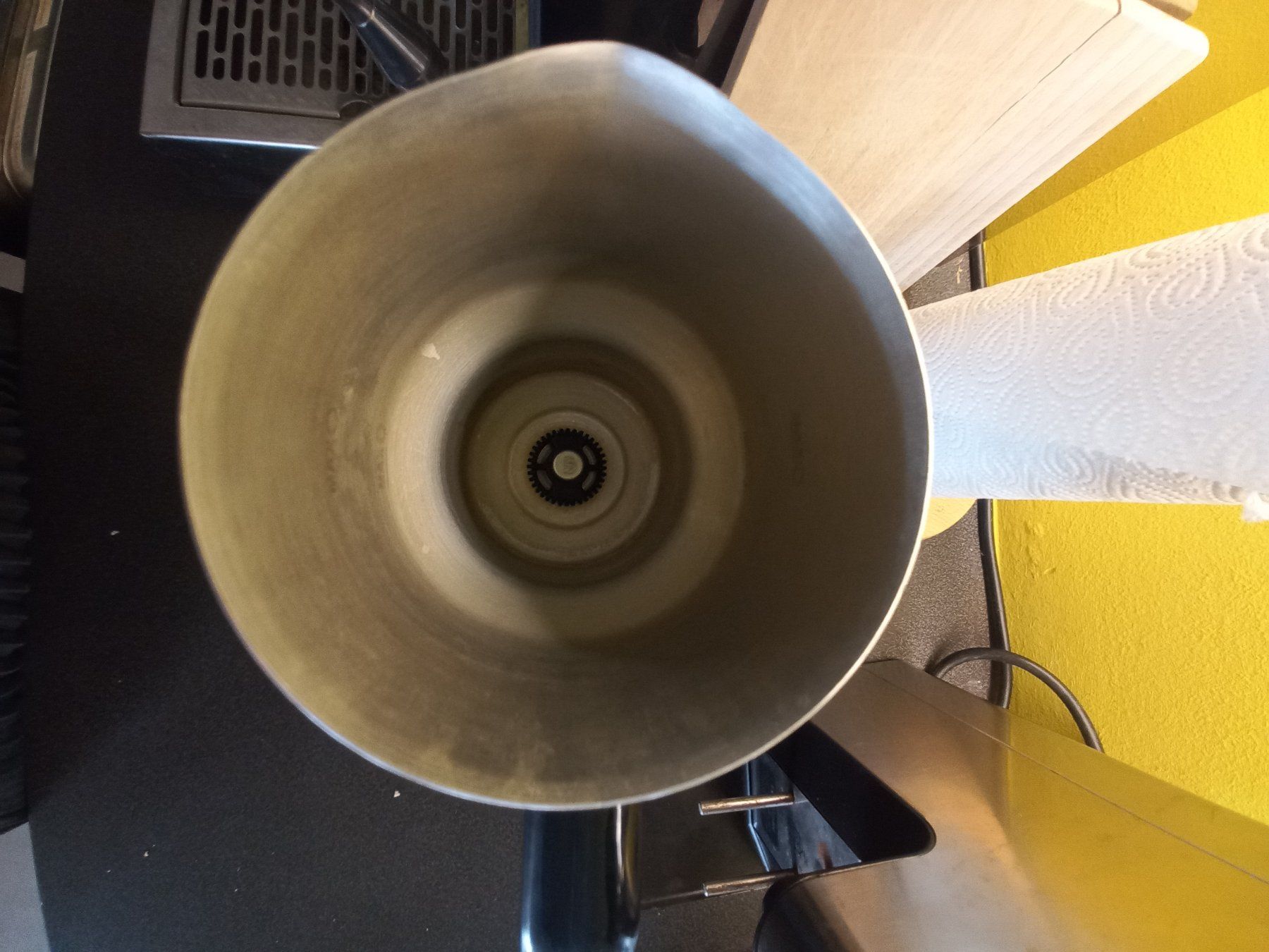 Kaffeemaschinen & Espressomaschinen: Profi Espressomaschine / Kaffeemühle / Milchschäumer – Gebraucht aus Zürich von ver_5cjl 7