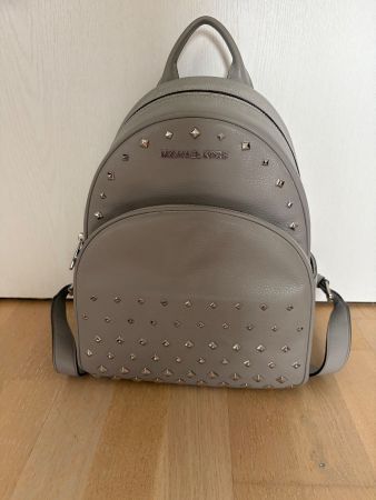 Michael Kors Rucksack mit Nieten