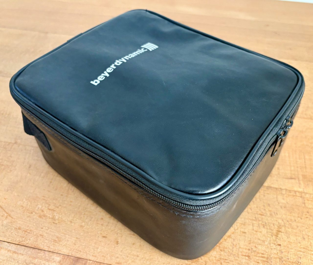 Beyerdynamic Kopfhörer: Beyerdynamic DT 880 Studio-Kopfhörer halboffen – Gebraucht aus Zürich von SierraKilo 9