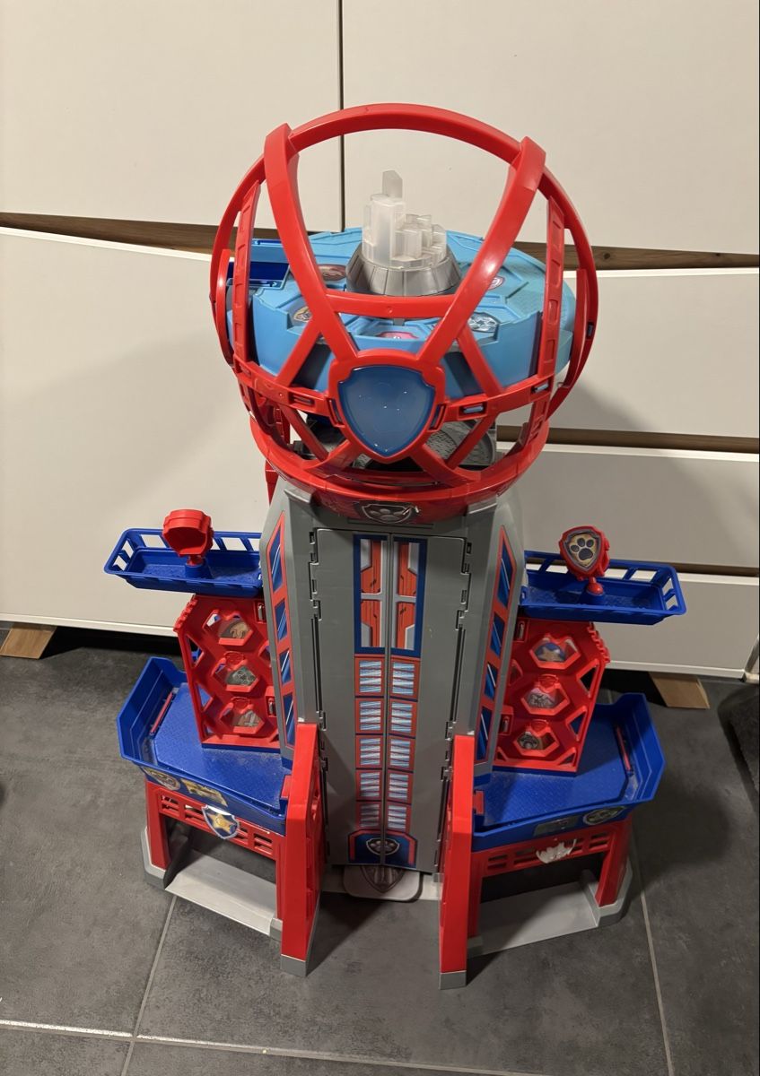 Spielzeuge: Paw Patrol Ultimate City Tower – Gebraucht aus Leuzigen von Infrared