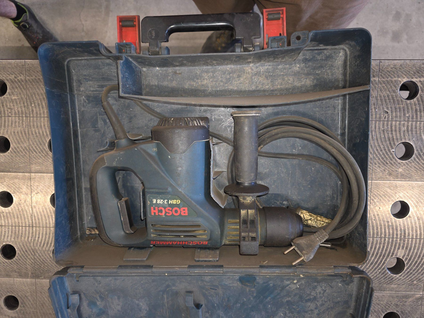 Bosch Trapani: BOSCH GBH 3-28 E Bohrhammer mit Koffer gebraucht – Usato da Bendern venduto da met_8gqd