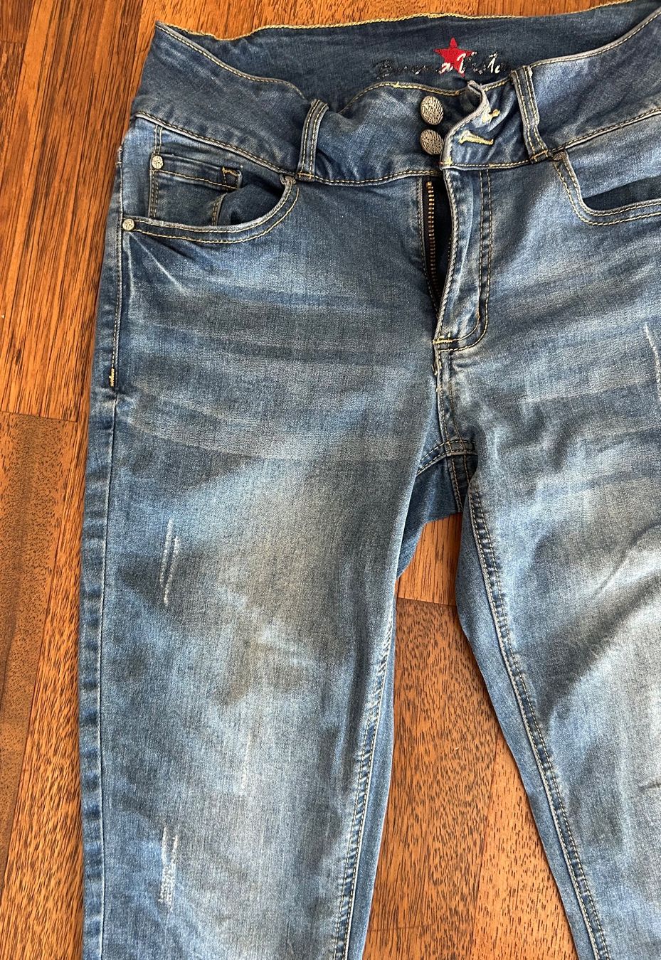 Buena Vista Jeans: Buena Vista 7/8 Jeans, Strass, S – Gebraucht aus Seuzach von Megane1 1