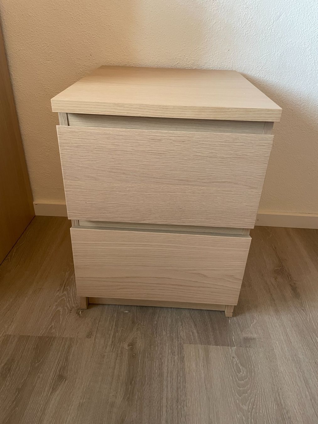 Comodini: Kommode mit 2 x Schubladen – Usato da Schmerikon venduto da die_8b8m