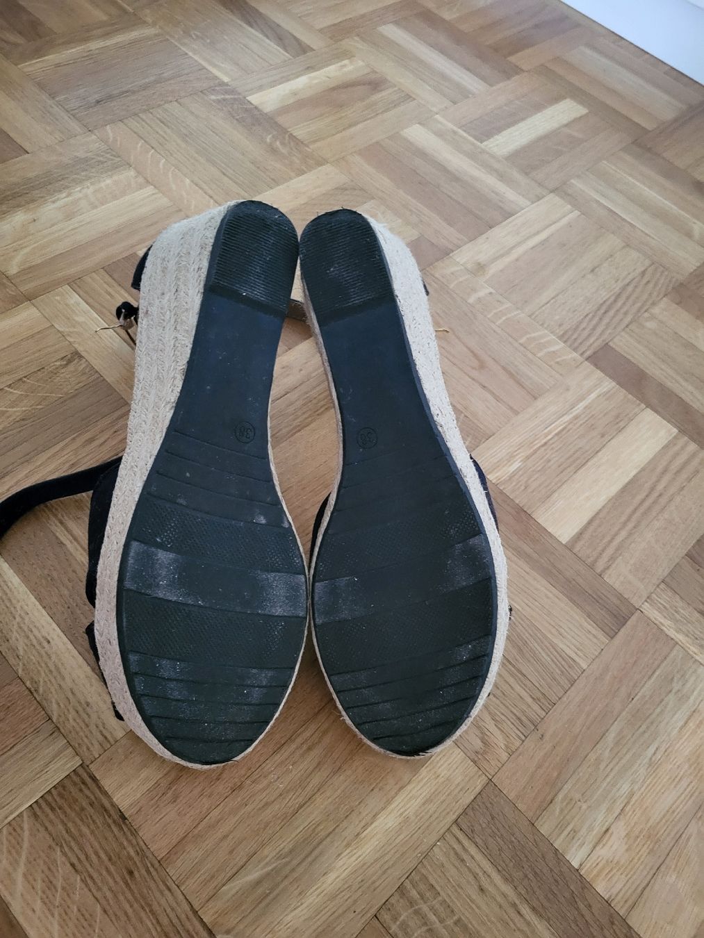 Tom Tailor Scarpe da donna: Les sandals l''été Tom Tailor, taille 38 – Usato da Pully venduto da MiaJune 2