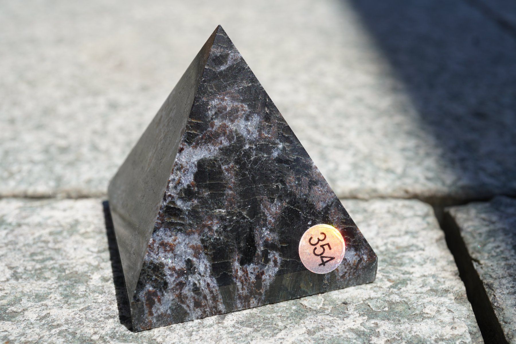 Minerali & Pietre curative: Astrophyllite Pyramid  Räumung       WOW    (1) – Nuovo e nell'imballaggio originale da Eschenbach SG venduto da topstone 5