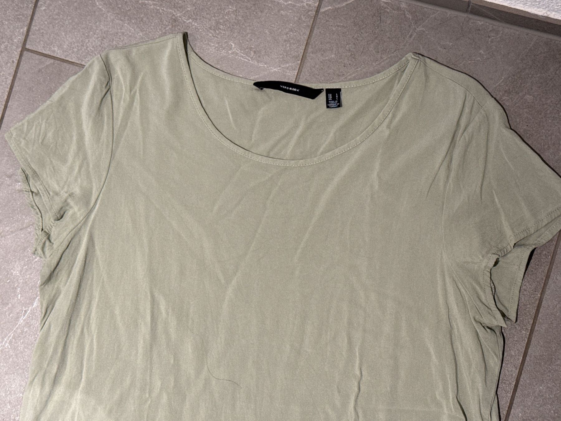 T-shirt: Vero Moda  Damen TSHIRT  Gr. L – Usato da Amriswil venduto da used2use 1