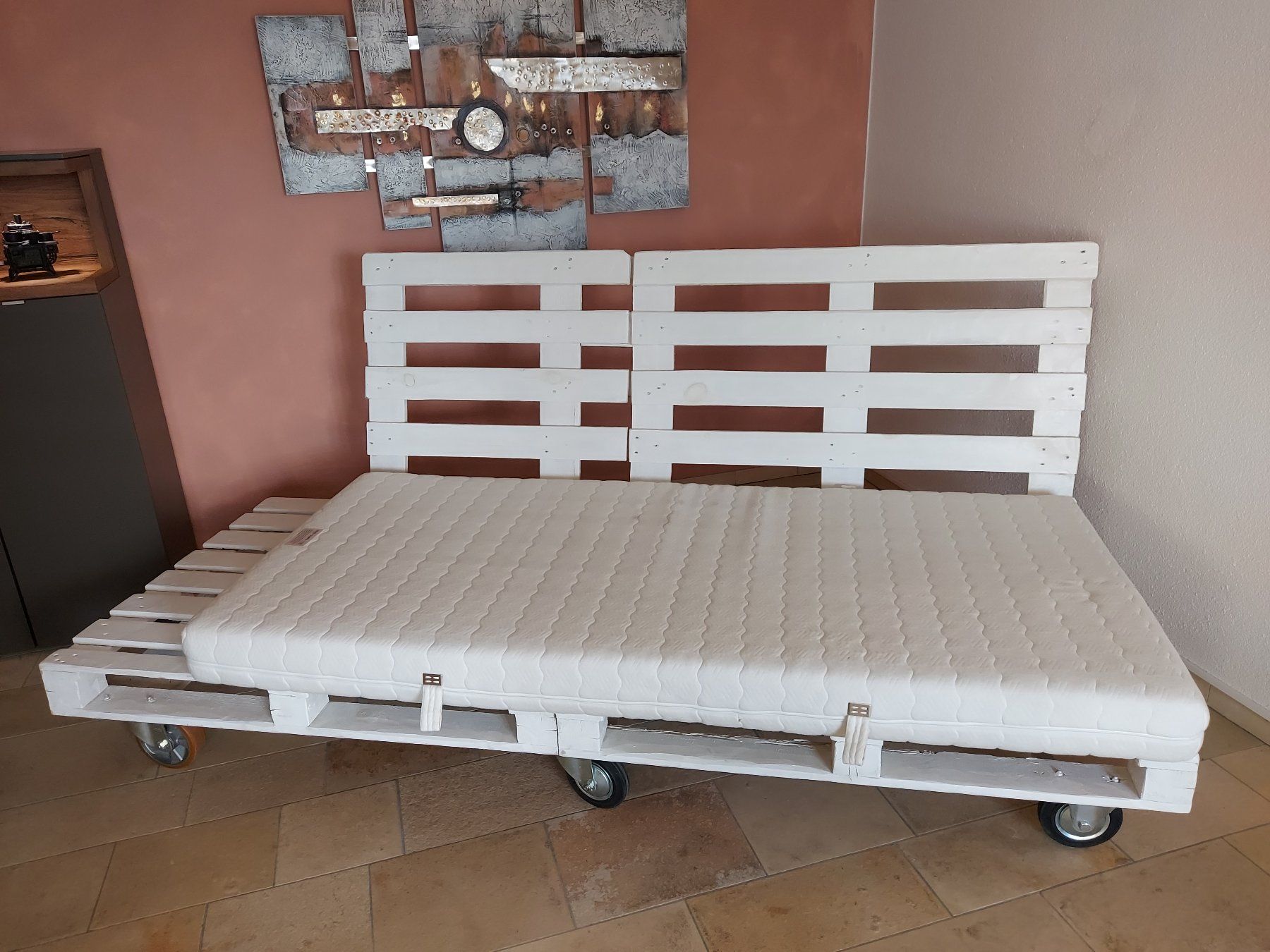 Divani: Paletten-Sofa – Usato da Riken AG venduto da ebufix