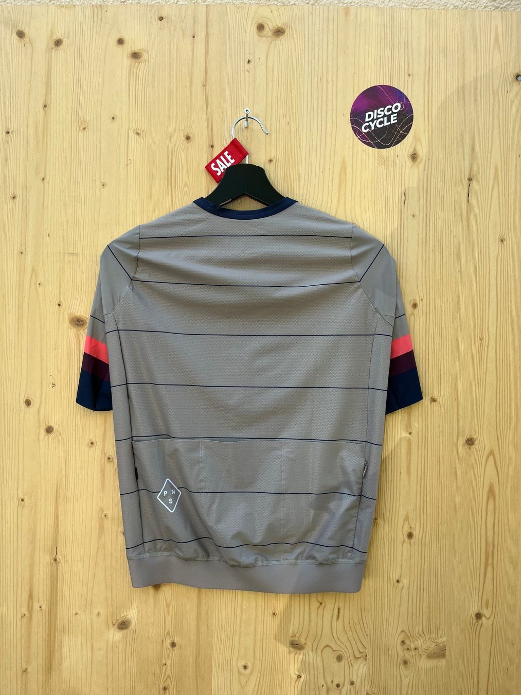 Pas Normal Studios Canottiere & Pantaloni: % Pas Normal Studios Men's Solitude Jersey - Beige M – Nuovo e nell'imballaggio originale da Bern venduto da Disco_Cycle 1
