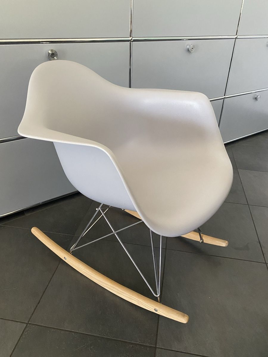 Sessel: Design Chair Stuhl Schaukelstuhl – Gebraucht aus Olten von sportwelt