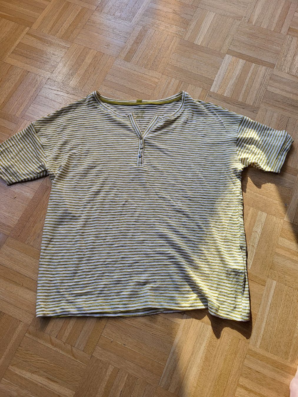 Tom Tailor T-shirt: Neues T-Shirt Tom Tailor, Gr. L – Nuovo (secondo la descrizione) da Nidau venduto da Maltesers71