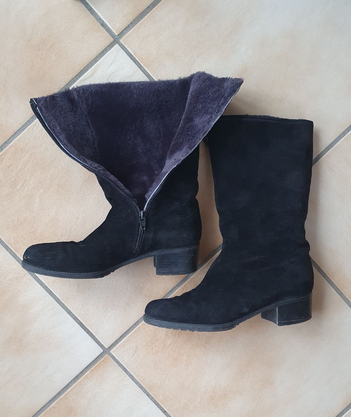 Scarpe da donna: Superbes bottes fourées taille 39 – Usato da Erde venduto da zakleblanc 2