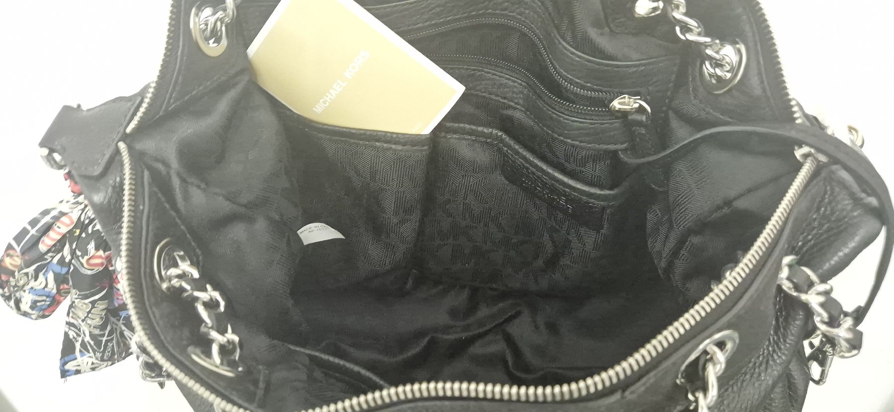 Michael Kors Sacs femmes: Michael Kors Handtasche schwarz Leder  – D'occasion à Bonstetten par MB161
