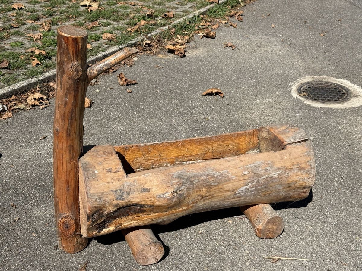Vasi per fiori: Dekor Holzbrunnen – Usato da Volketswil venduto da Chiva01