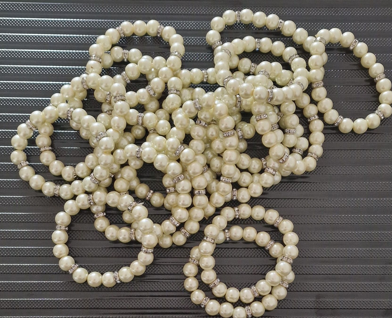 Bracciali & Braccialetti: Armbänder je 3.- – Nuovo e nell'imballaggio originale da Reiden venduto da Yonca54