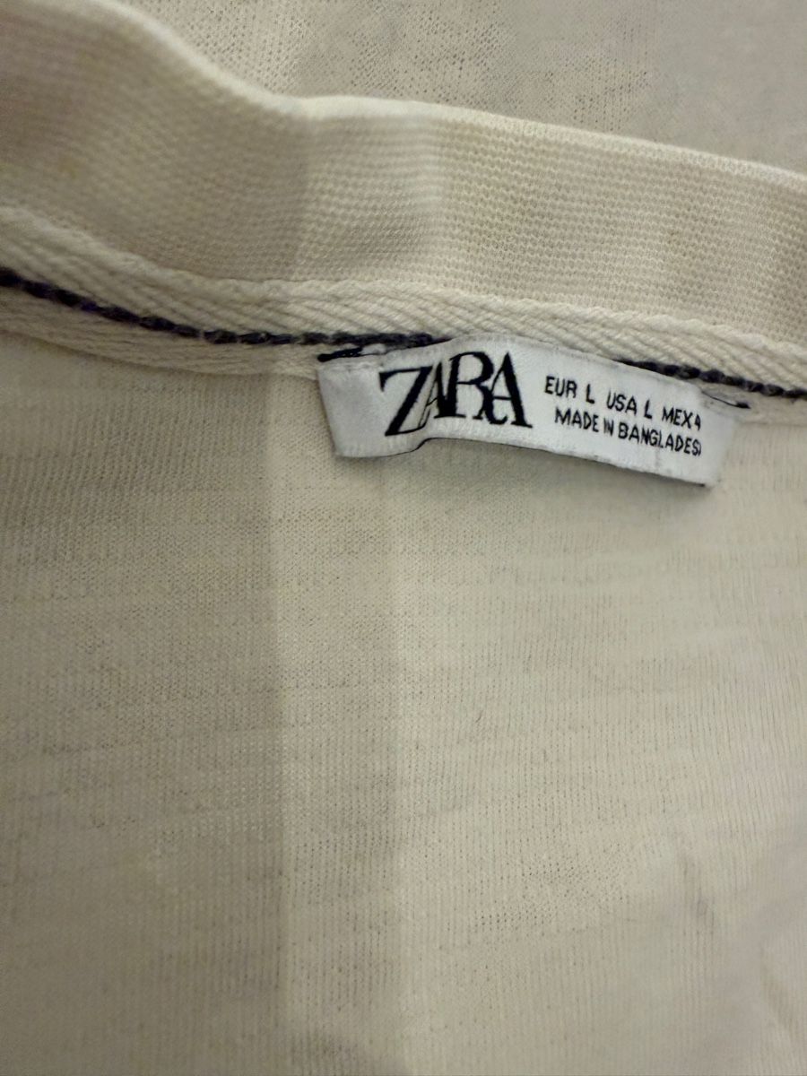 Zara T-shirt: Zara blank tee – Nuovo (secondo la descrizione) da Chur venduto da sil_v7n6 1